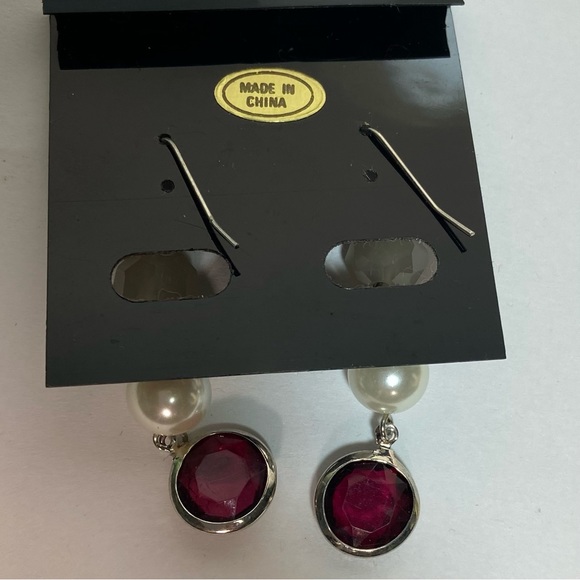 Jules women silver tone pearl and white, purple crystal dangling earrings. NWOT. - Picture 2 of 6